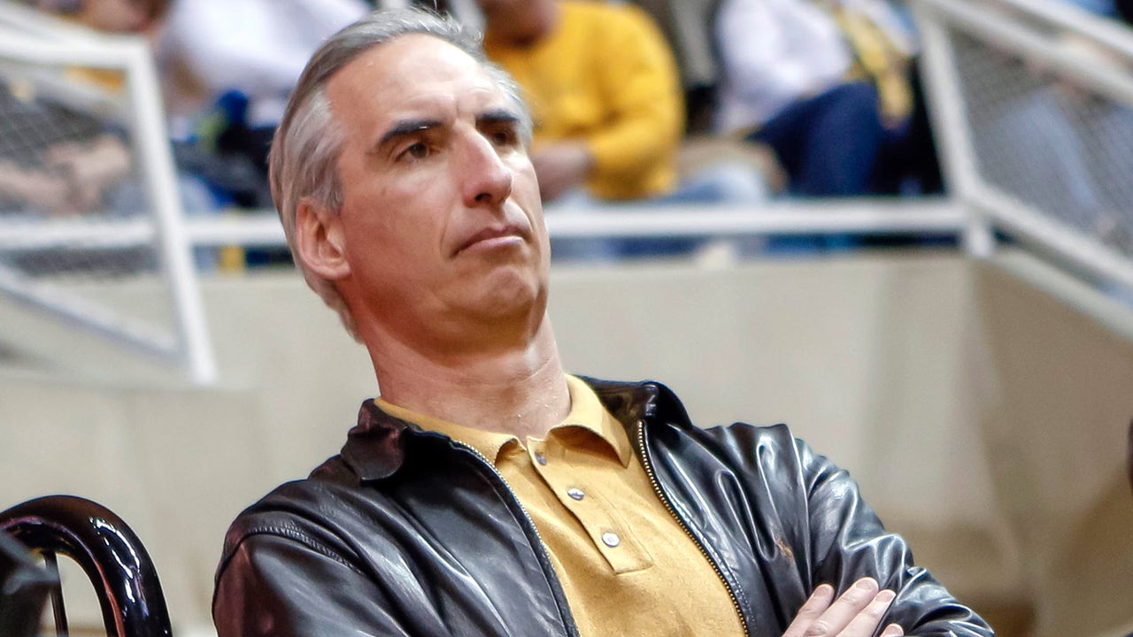 NCAA gig doesn't change Oliver Luck's stance on money for athletes